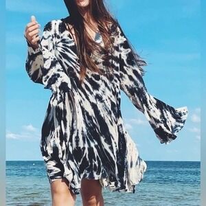 Young Fabulous & Broke Black White Tie Dye Mini Dress Size S Boho Beach Tunic‎
